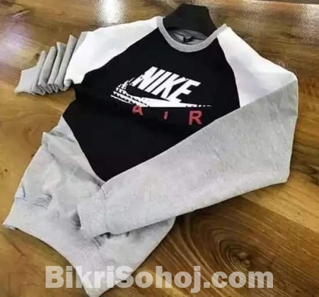 Fashionable Full Sleeve Sweep T-Shirt 18 - Nike - DFW